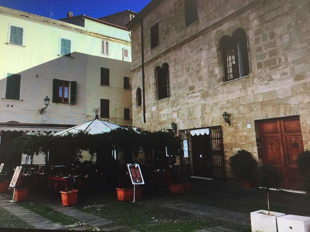 Cozy Apartment Mati Alghero Historic Center Exterior photo